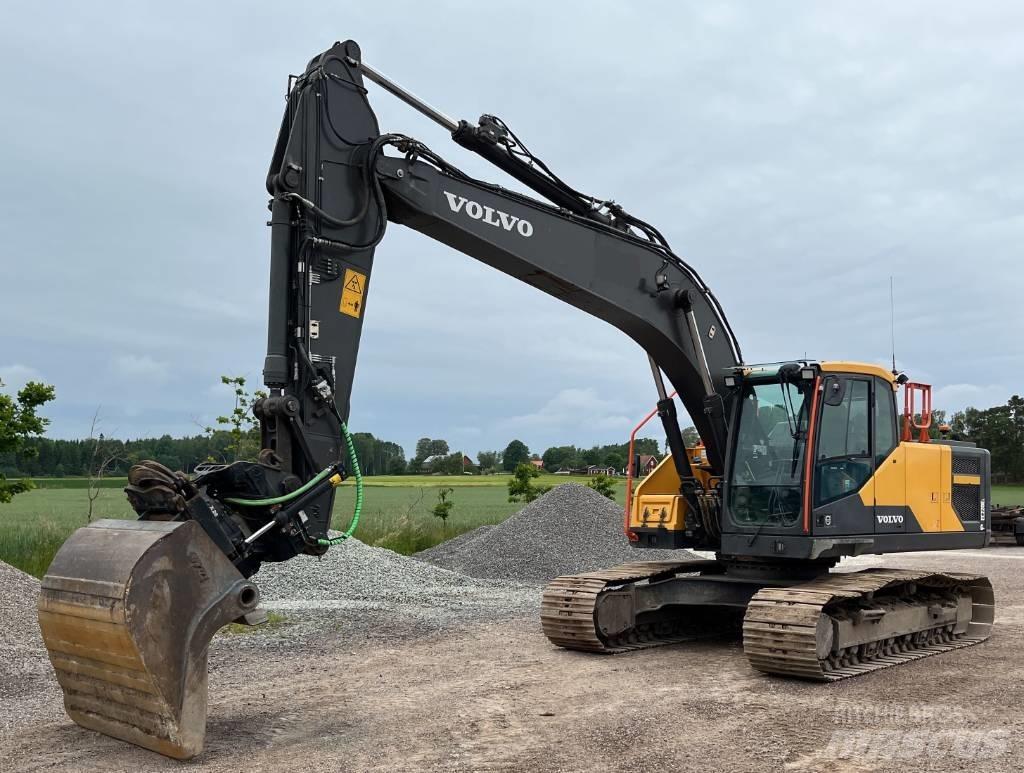 Volvo EC 220 E Paletli ekskavatörler
