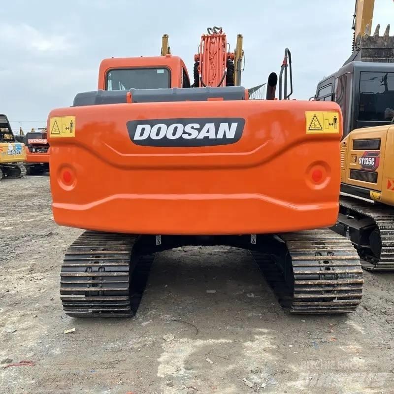 Doosan DX150 Paletli ekskavatörler