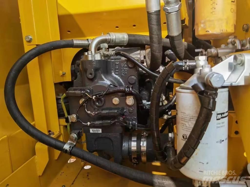 Komatsu PC 110 Paletli ekskavatörler