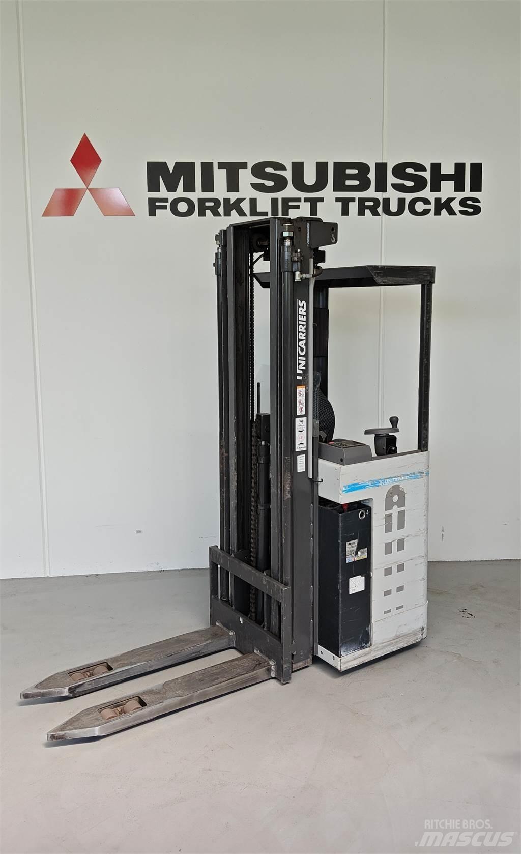 Atlet XJN160 Düsük seviye platformu