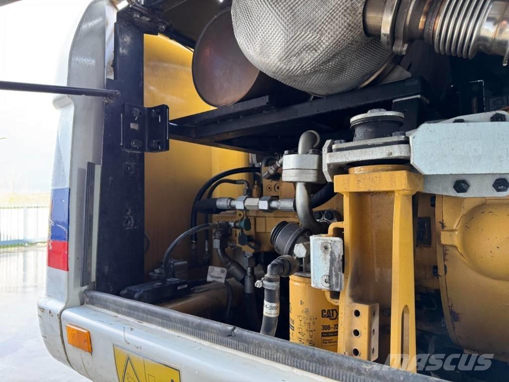 CAT M315D Lastik tekerli ekskavatörler