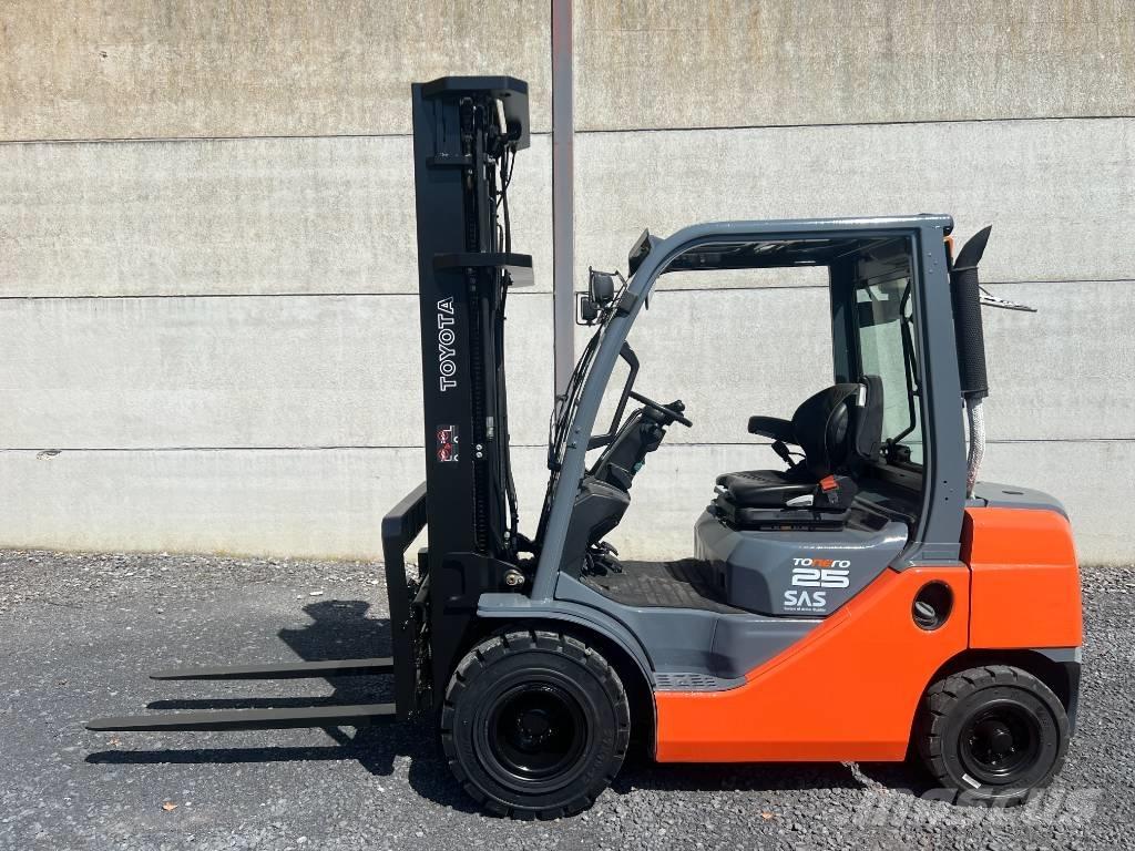 Toyota 02-8 FDF 25 Dizel forkliftler