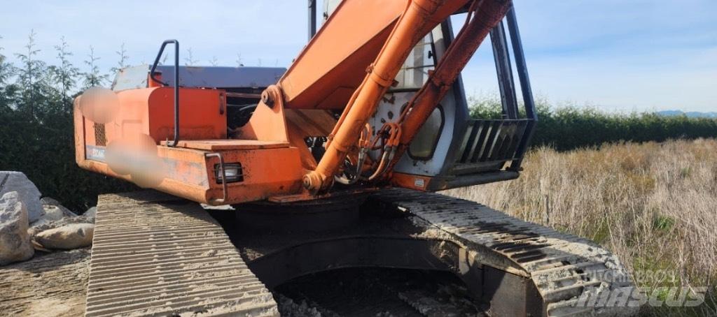 Hitachi EX 200 LC Paletli ekskavatörler