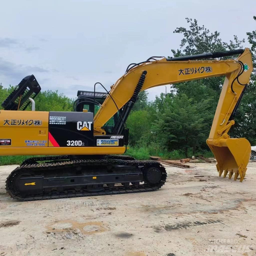 CAT 320D2 Paletli ekskavatörler
