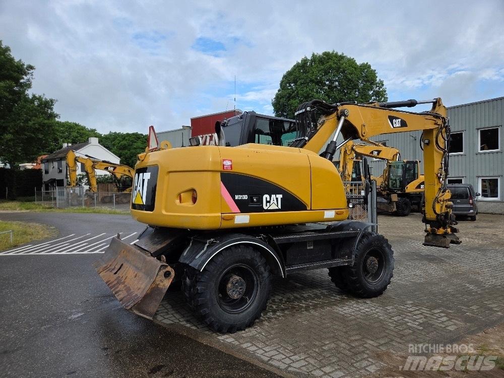 CAT M313D Lastik tekerli ekskavatörler