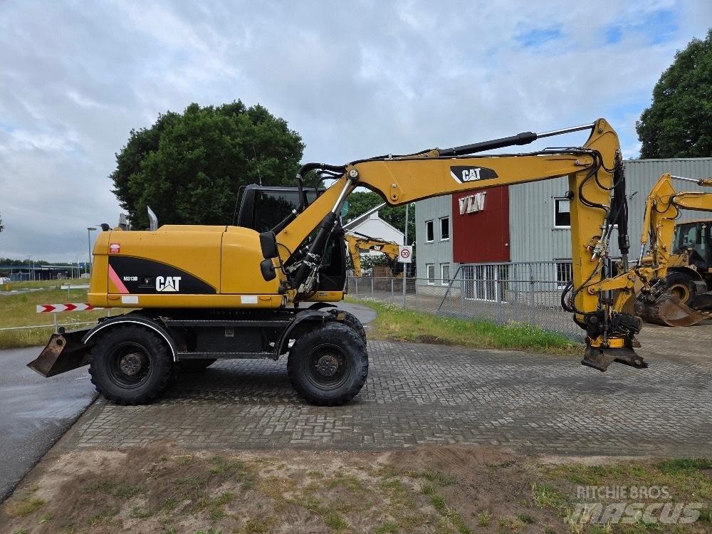 CAT M313D Lastik tekerli ekskavatörler