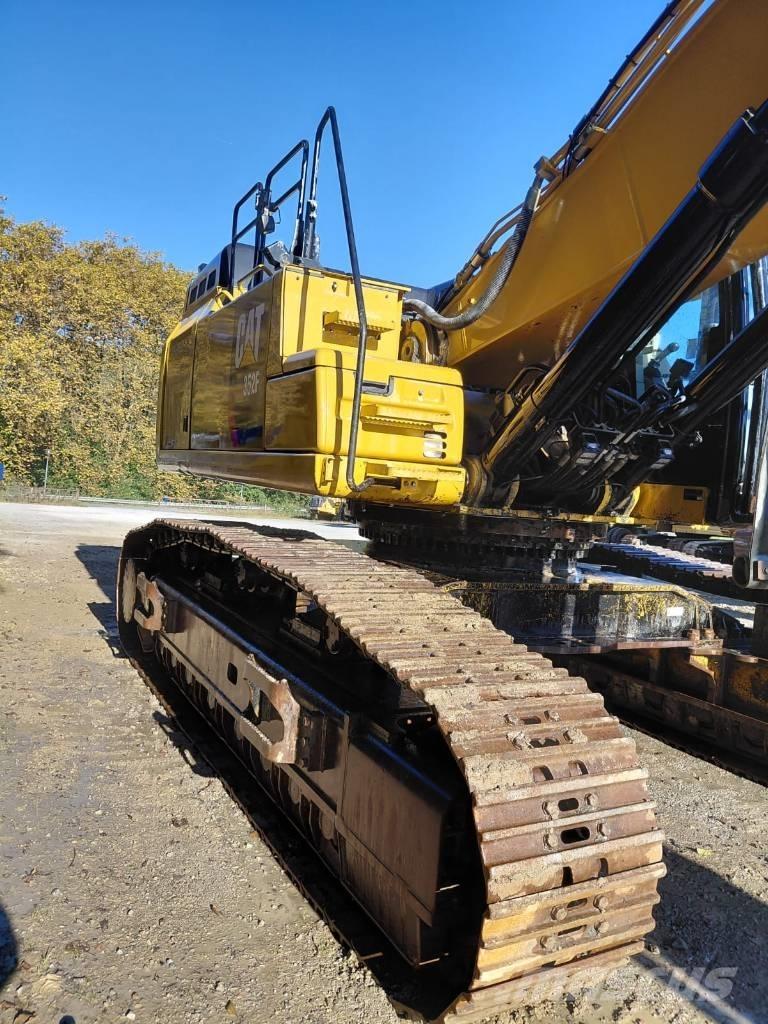 CAT 352 F Paletli ekskavatörler