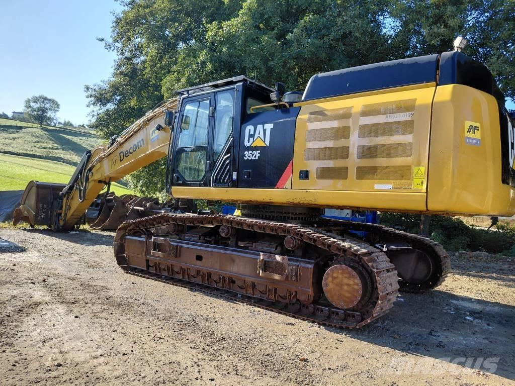 CAT 352 F Paletli ekskavatörler