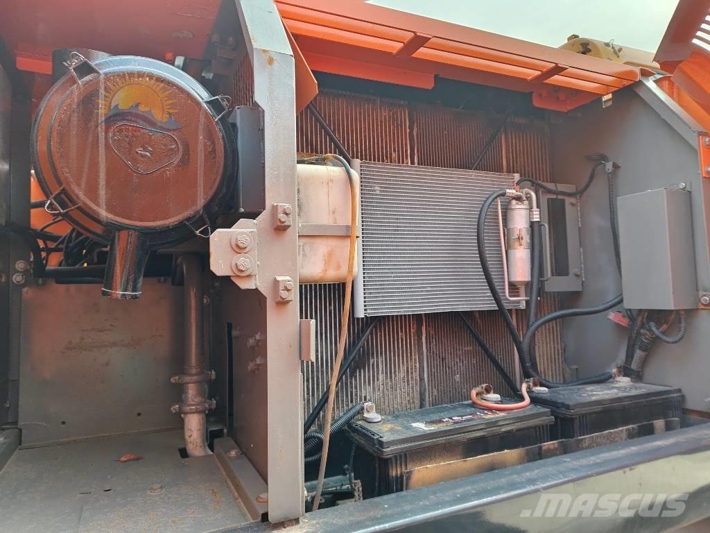 Hitachi ZX 210 Paletli ekskavatörler