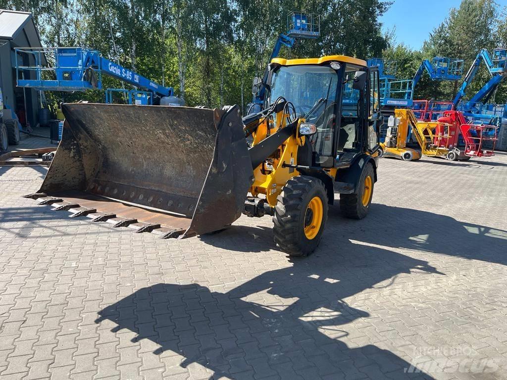 JCB 406 Tekerlekli yükleyiciler