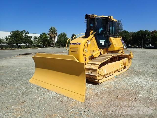 Komatsu D61EX-24 Paletli dozerler