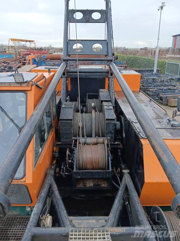Hitachi KH 230-3 Paletli vinçler