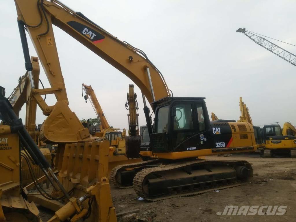 CAT 325 D Paletli ekskavatörler