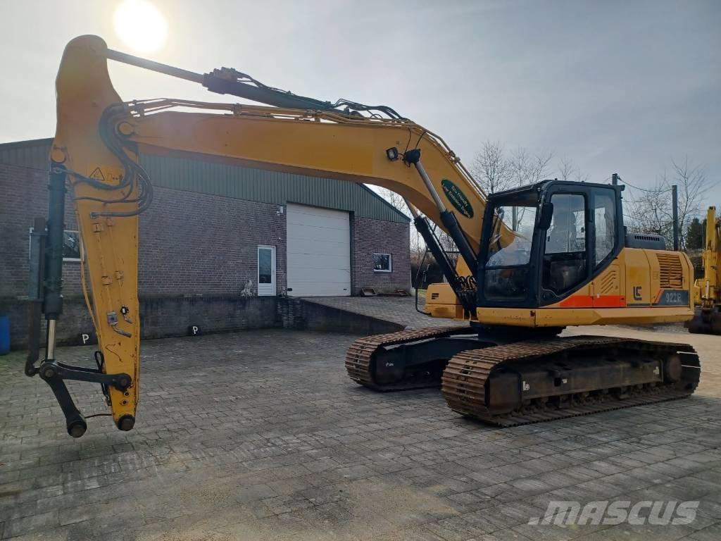 LiuGong CLG 922 E Paletli ekskavatörler