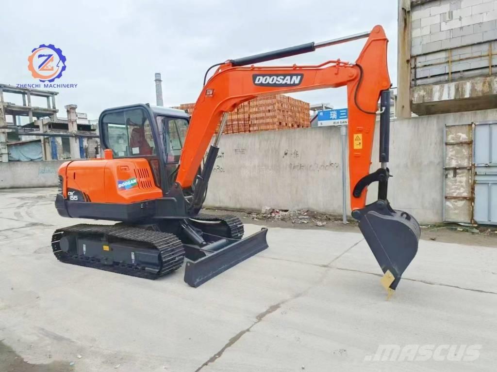 Doosan DX 55 Mini ekskavatörler, 7 tona dek