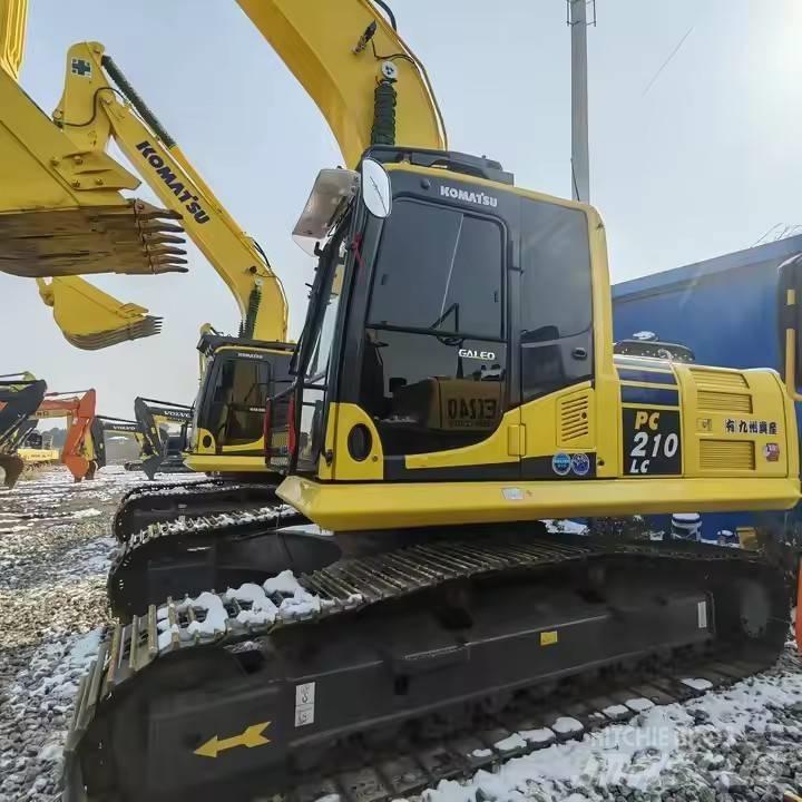 Komatsu PC 210 Paletli ekskavatörler