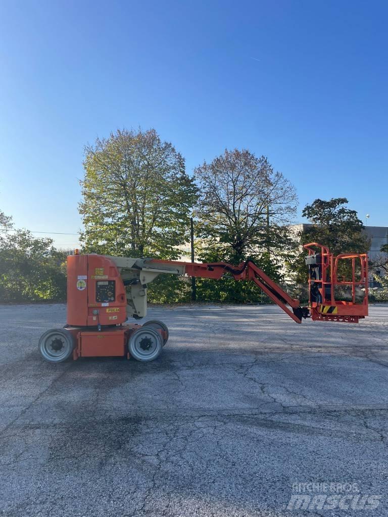 JLG 300 AJP Körüklü personel platformları