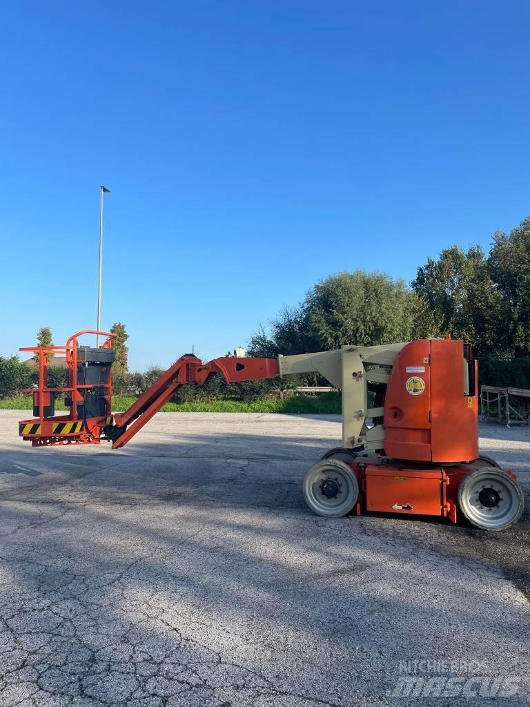 JLG 300 AJP Körüklü personel platformları