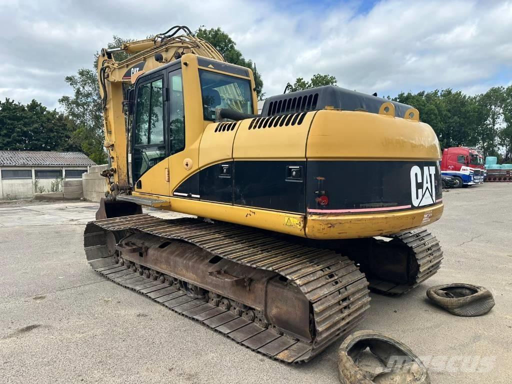 CAT 318 C L Paletli ekskavatörler