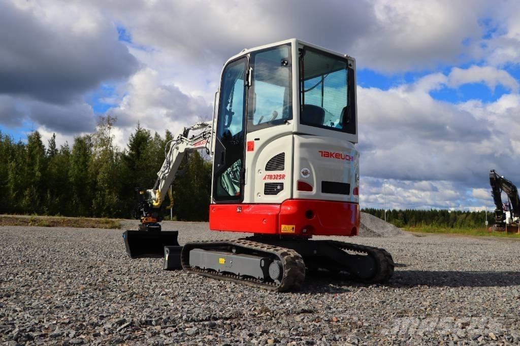 Takeuchi TB325R Mini ekskavatörler, 7 tona dek