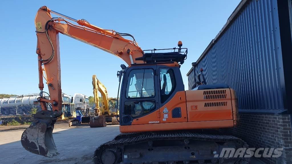 Doosan DX160LC-3 Paletli ekskavatörler