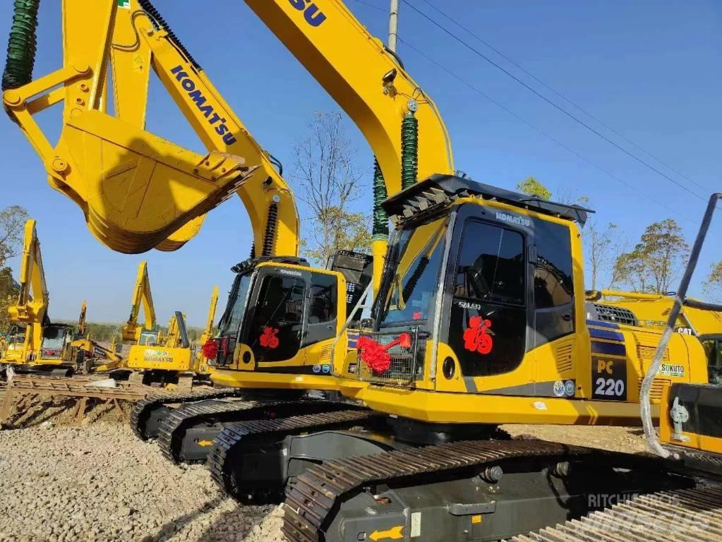 Komatsu PC 220-8 Paletli ekskavatörler
