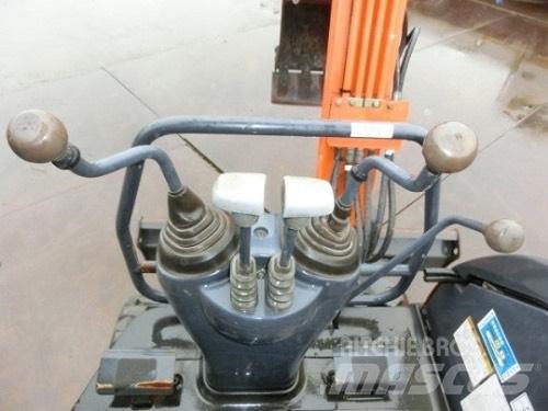 Hitachi ZX20U Mini ekskavatörler, 7 tona dek
