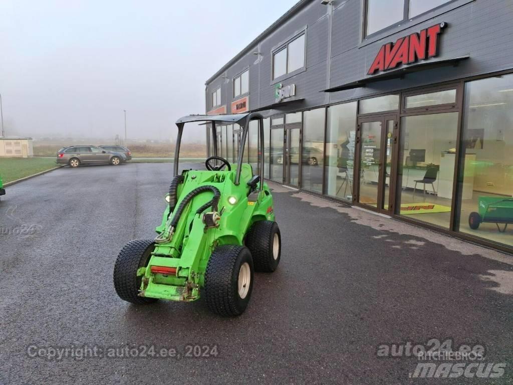 Avant 528 Mini yükleyiciler