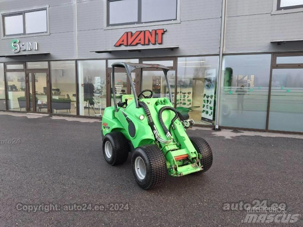 Avant 528 Mini yükleyiciler