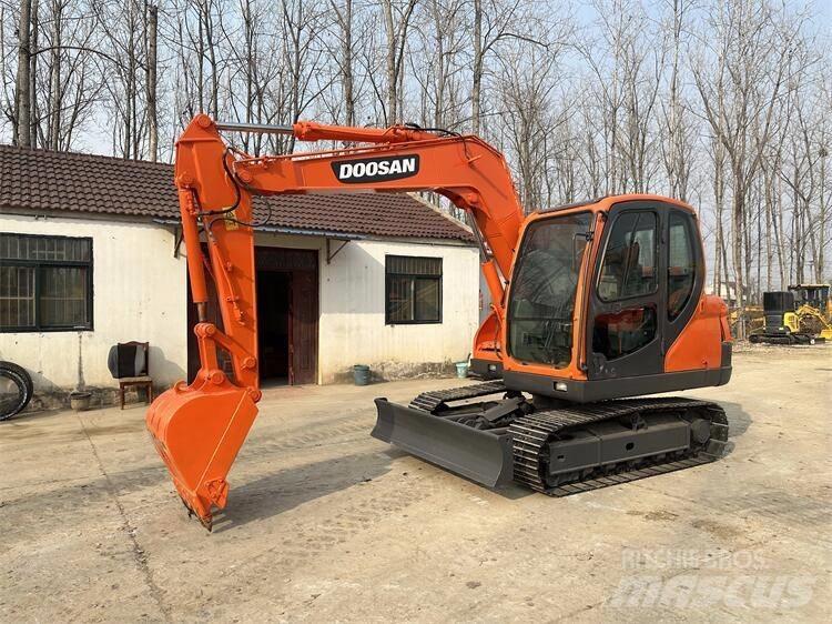 Doosan DX 75 Mini ekskavatörler, 7 tona dek