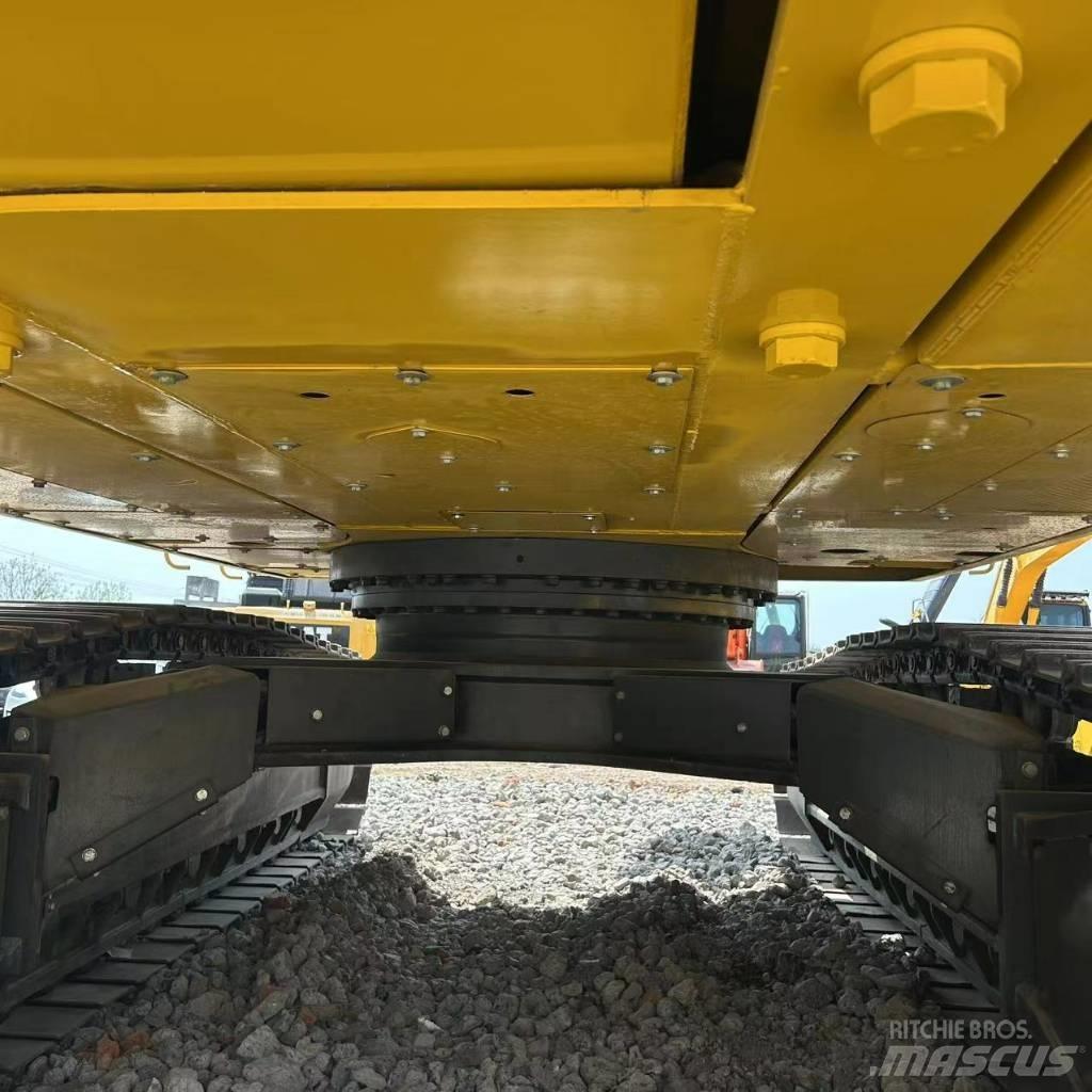 Komatsu 450-8 Paletli ekskavatörler