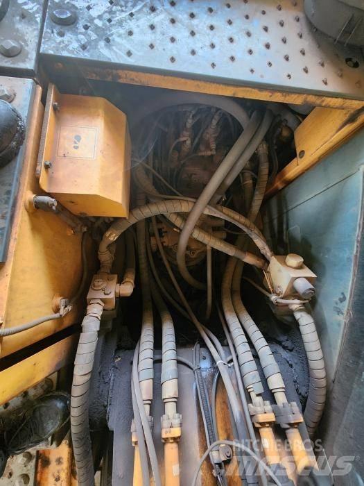 Hyundai HW210 Lastik tekerli ekskavatörler