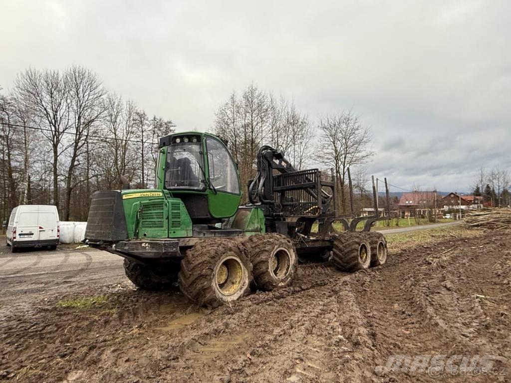 John Deere 1510E Tomruk yükleyici traktörler