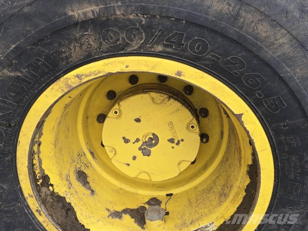 John Deere 1510G Tomruk yükleyici traktörler