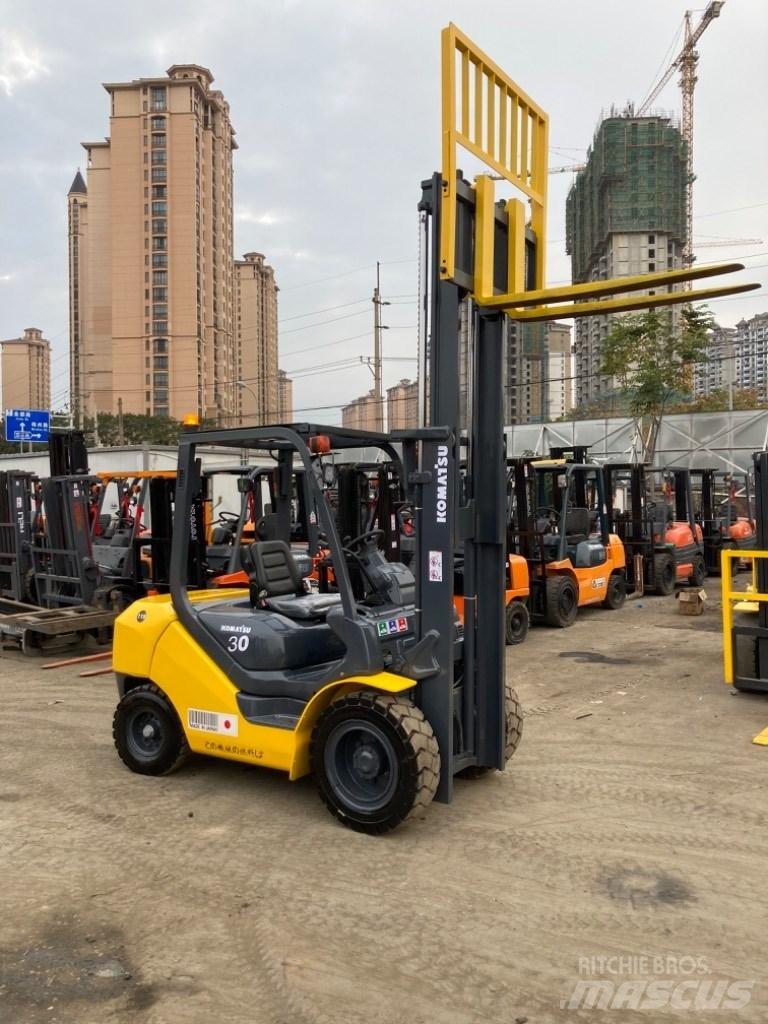 Komatsu FD30T-16 Dizel forkliftler