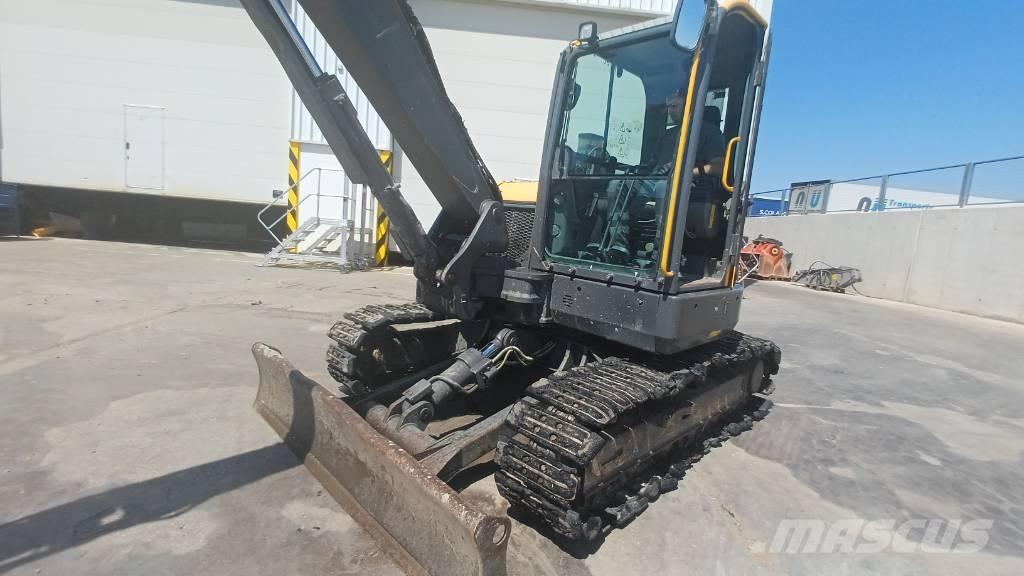 Volvo ECR 88 D Paletli ekskavatörler