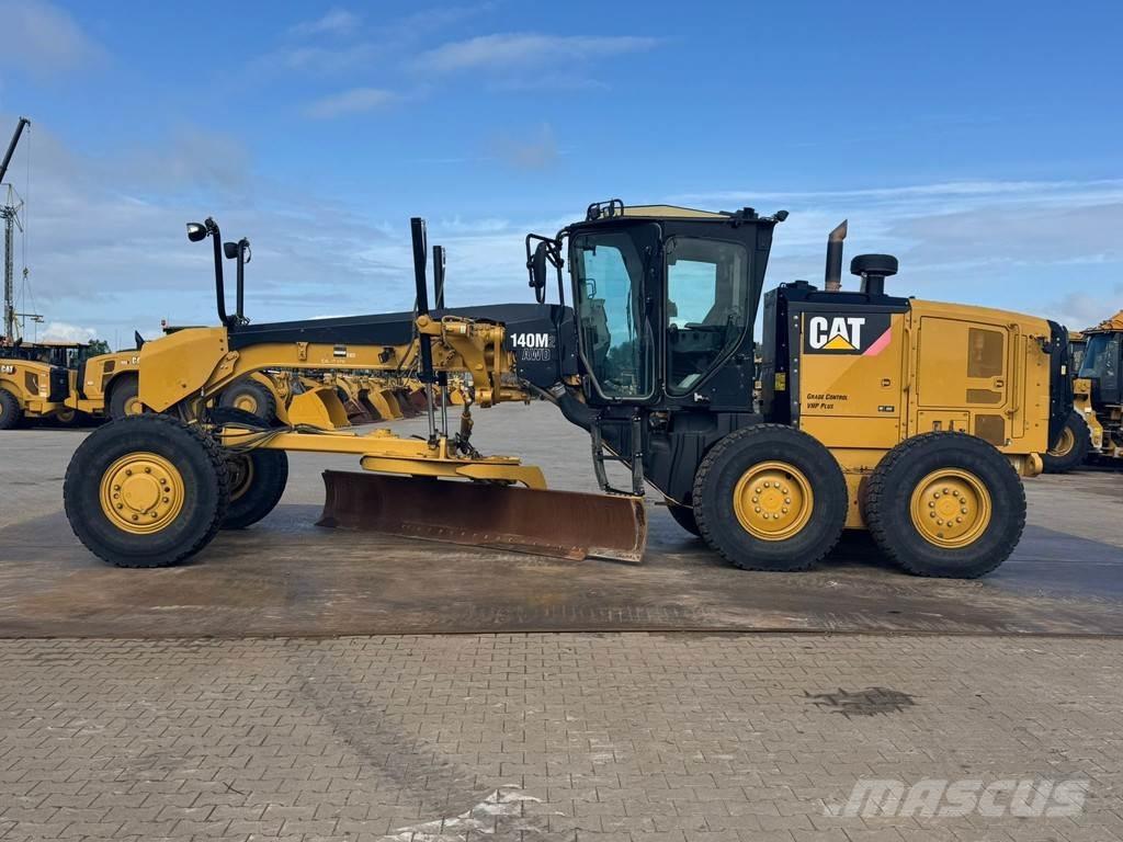 CAT 140M2 AWD Greyderler