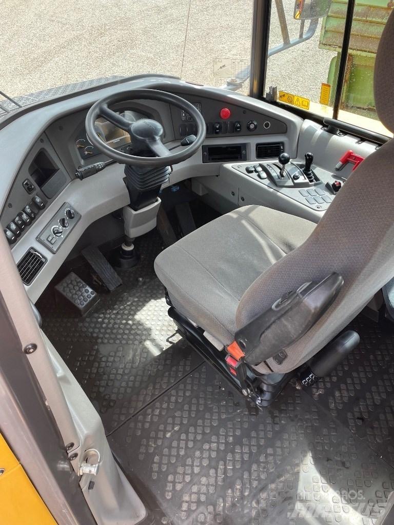 Volvo A30G Belden kirma kaya kamyonu