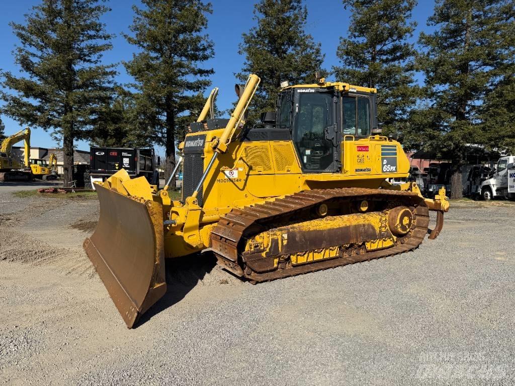 Komatsu D65PX-18 Paletli dozerler