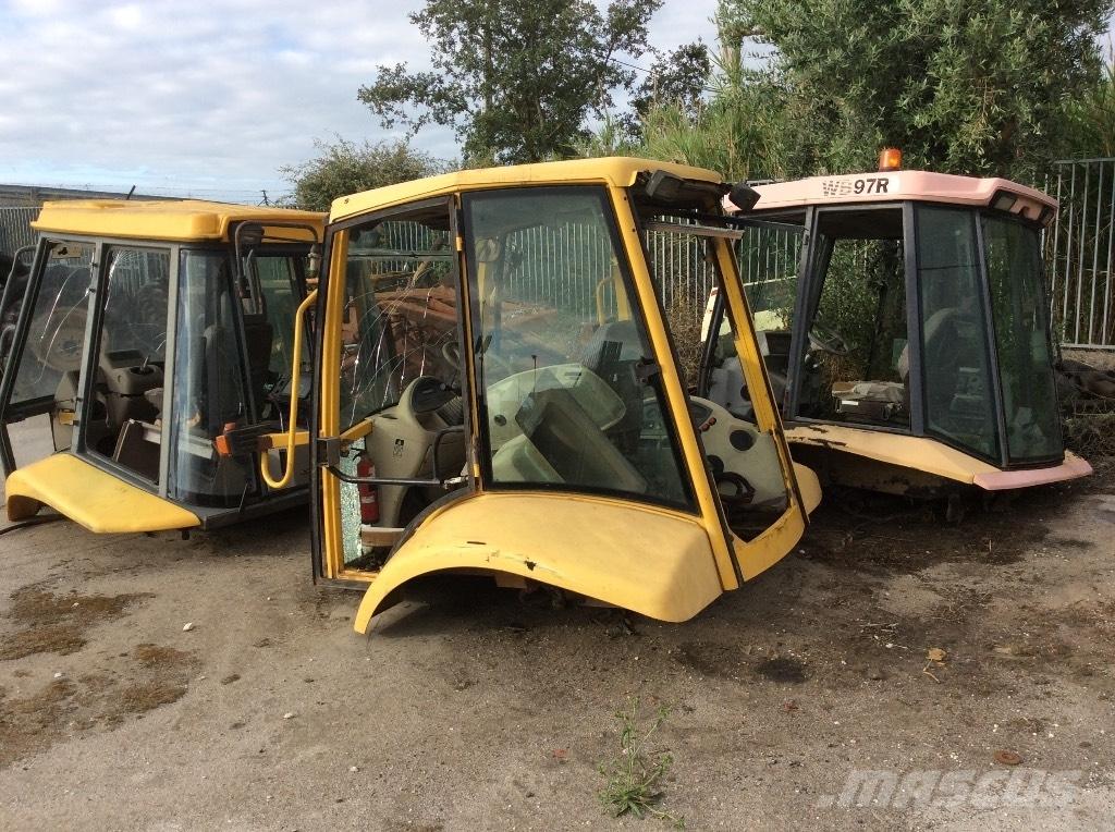 Komatsu WB 97 R Kabin