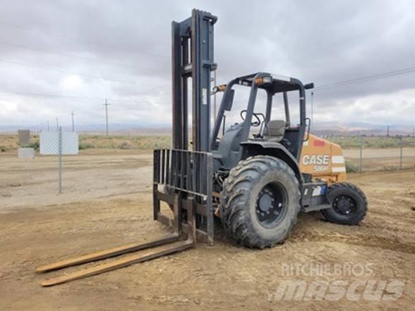 CASE 586H Arazi tipi forklift