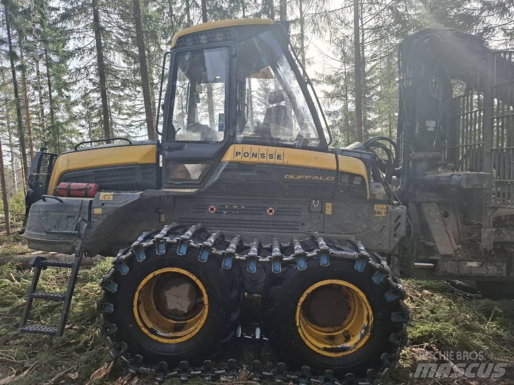Ponsse BUFFALO 8W Tomruk yükleyici traktörler