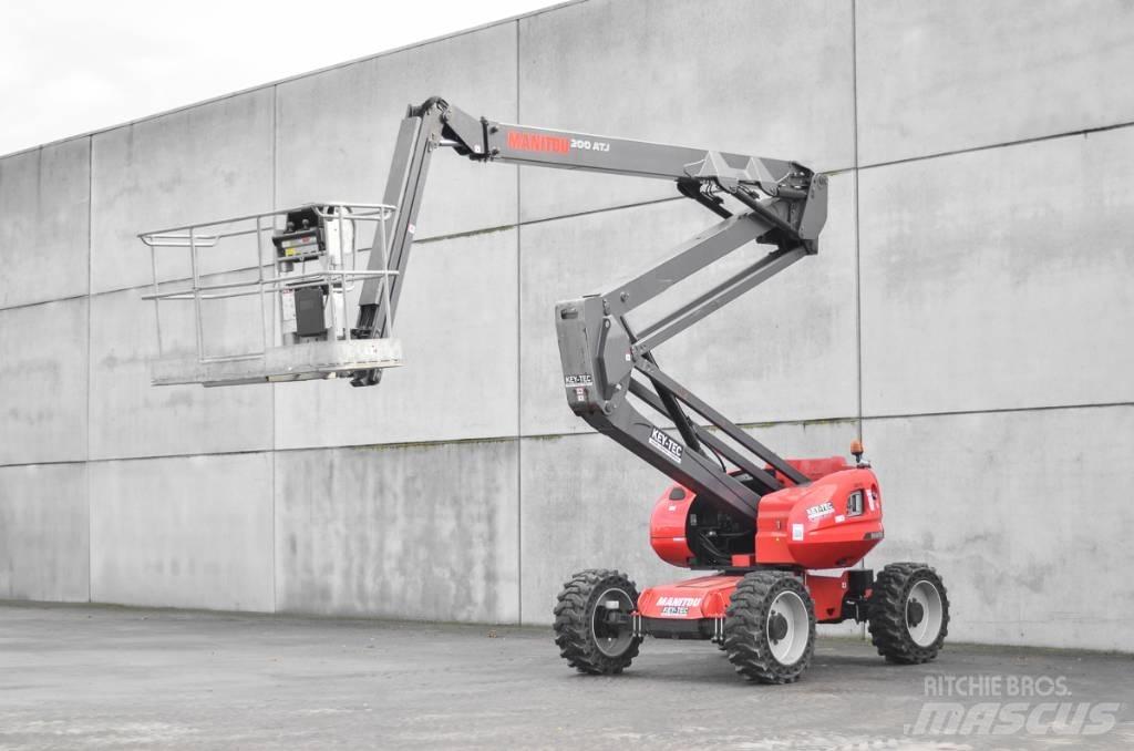 Manitou 200 ATJ Körüklü personel platformları