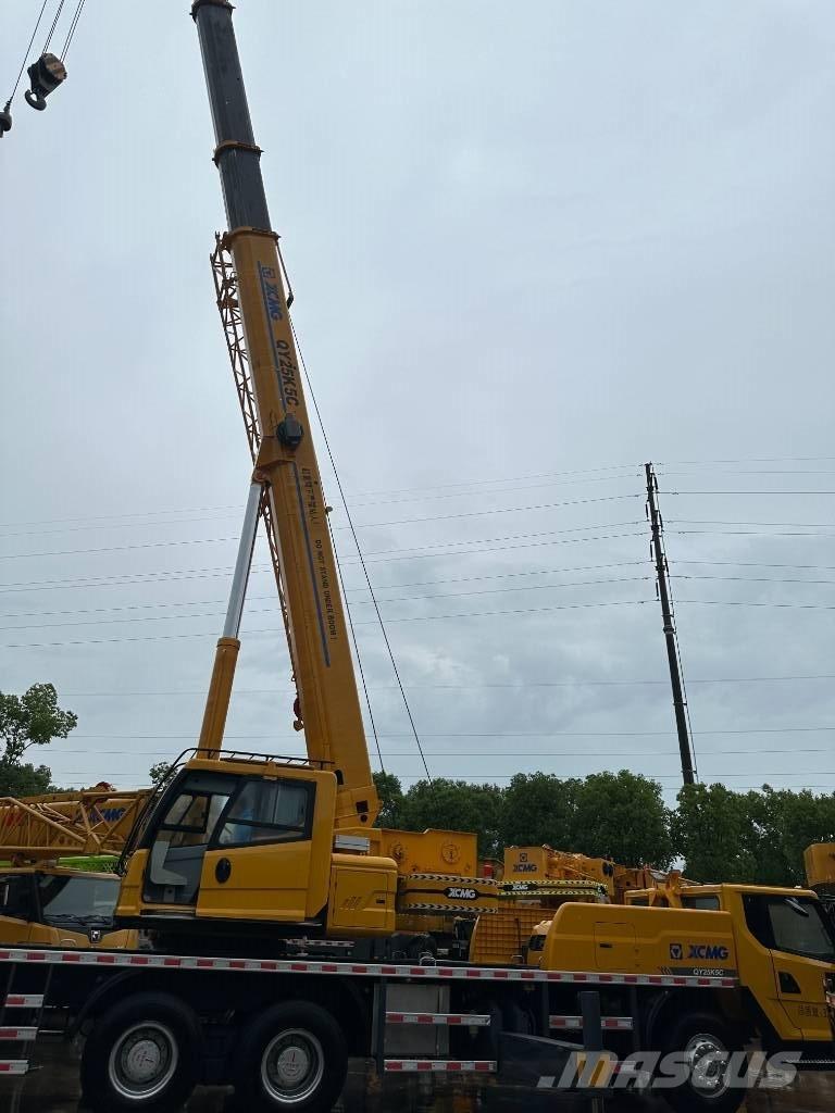 XCMG QY25KC Arazi Tipi Vinçler (RT)