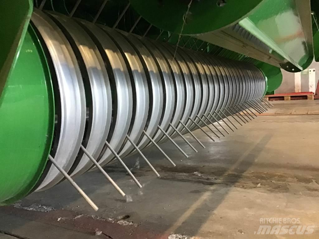 John Deere V461M Rulo balya makinalari