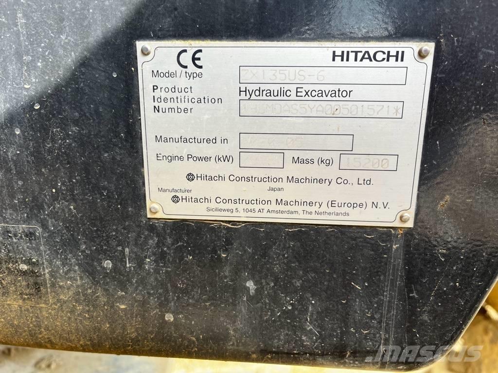 Hitachi ZX135US-6-2P Paletli ekskavatörler