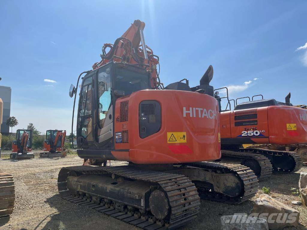 Hitachi ZX135US-6-2P Paletli ekskavatörler