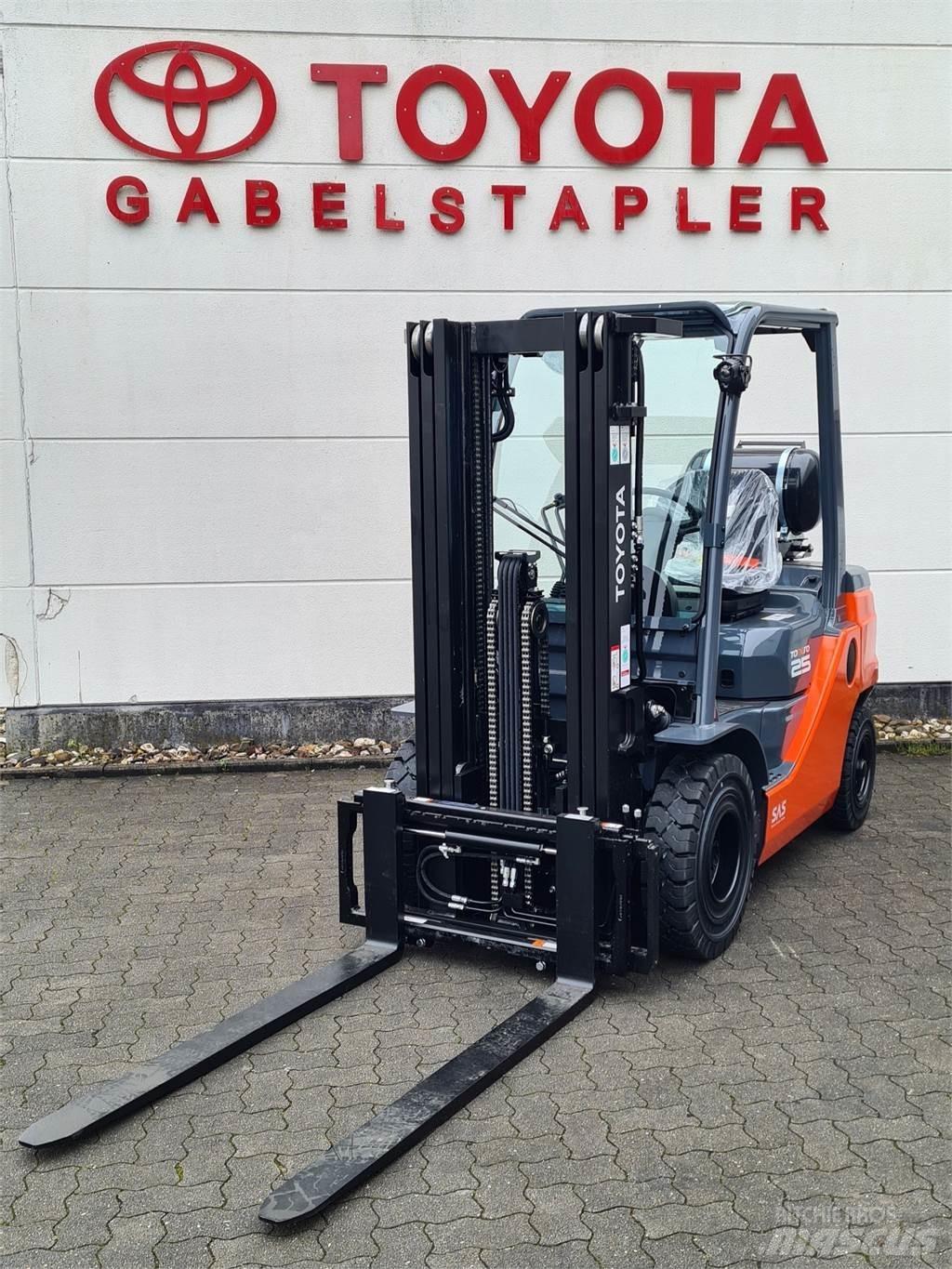 Toyota 02-8FGF25 LPG'li forkliftler