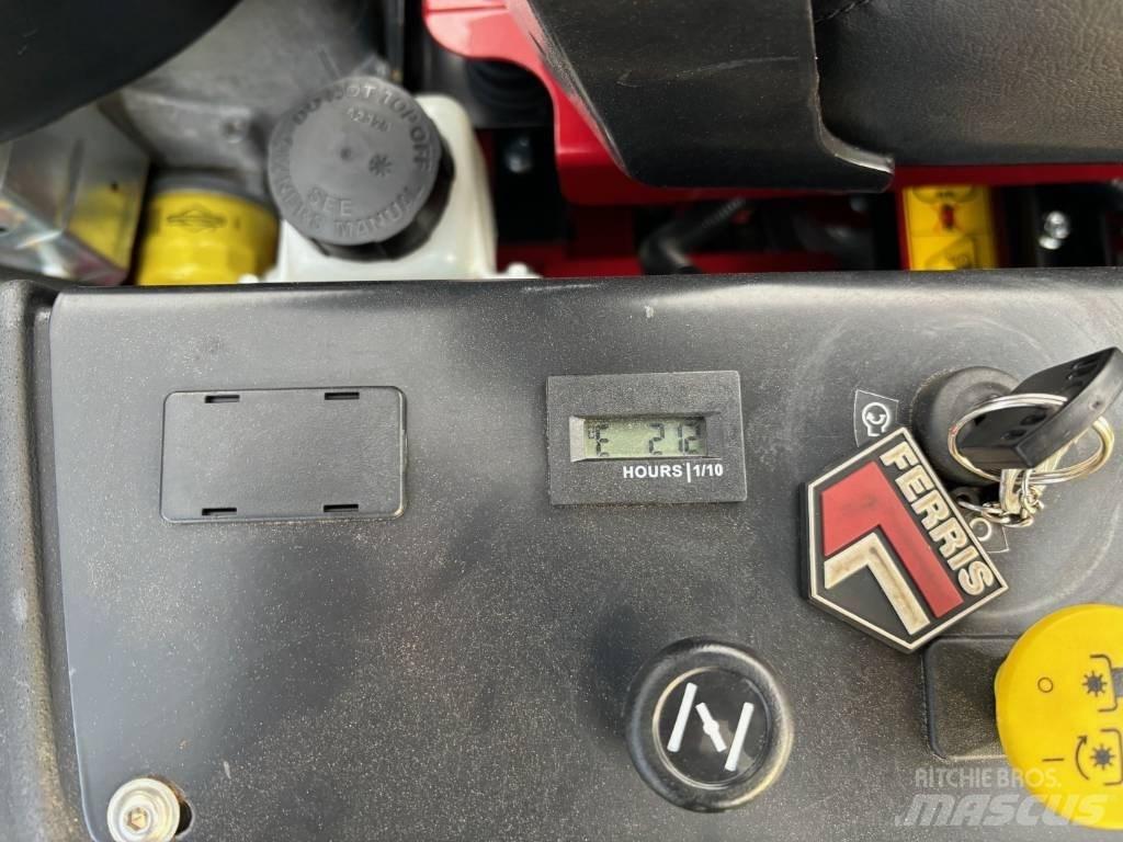 Ferris 400s Sıfır dönüşlü çim biçme makineleri