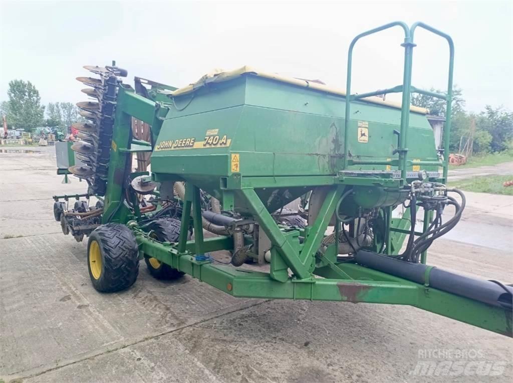 John Deere 740A Kombine hububat mibzerleri